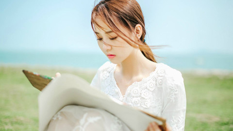 怎么追性格内向的女生 3个技巧助你搞定她 怎么追性格内向的女生 3个技巧助你搞定她第2张